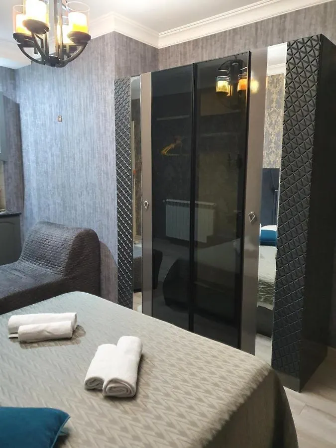 Daire Piazza Batumi Guesthouse